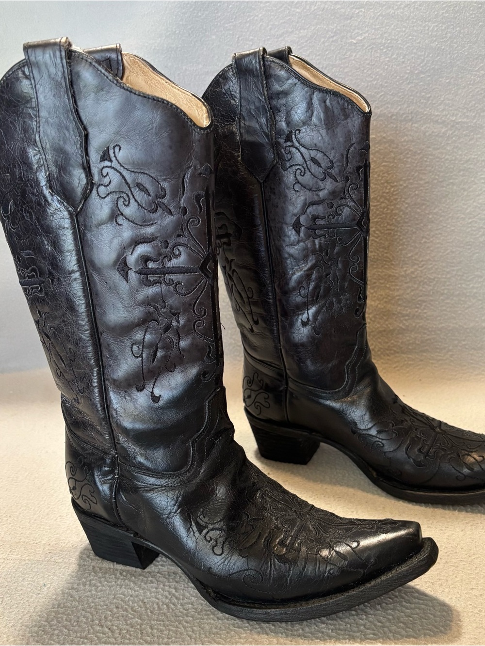 Circle G by Corral Ladies 7.5M Cross Embroidered Black Western Leather Boots